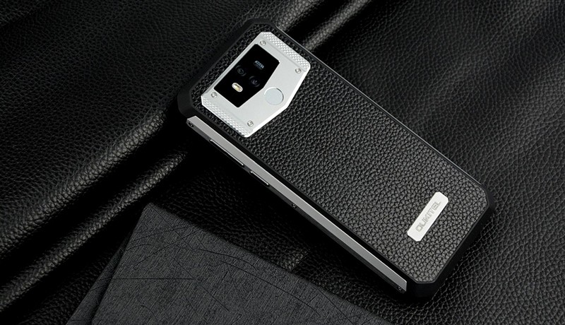 Смартфон Oukitel K12 сзади