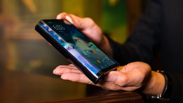 Samsung Galaxy Fold фото