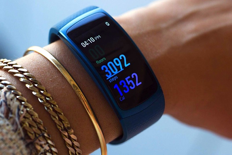 Xiaomi Mi Band 4 на руке