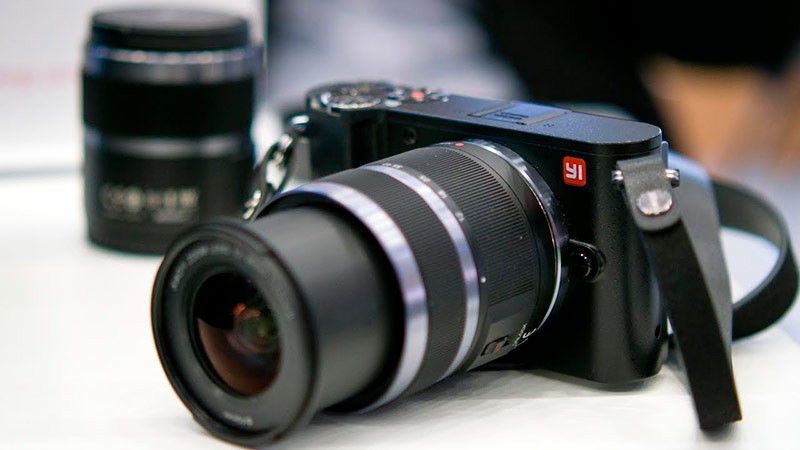 Фотоаппарат YI M1