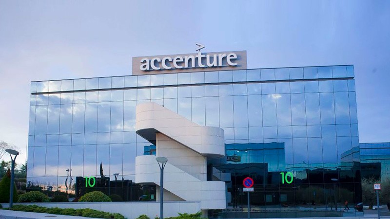 фото компании Accenture