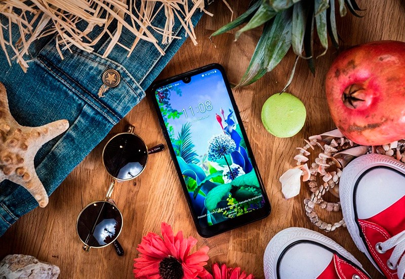 LG Q60 дисплей