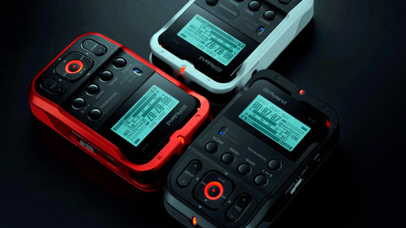Roland R-07 фото