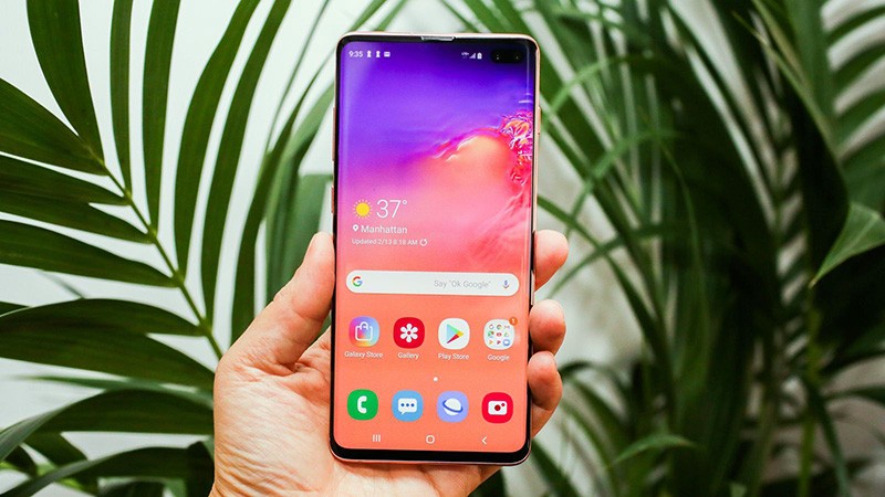 Флагман Galaxy S10 Plus