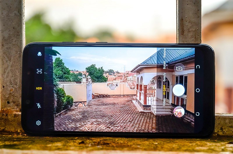 TECNO выпустила Camon 11 и Camon 11 Pro