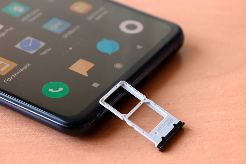 слот для двух NanoSIM