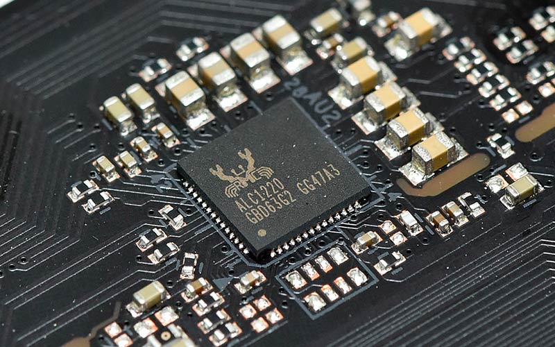 Realtek ALC1220-VB на плате