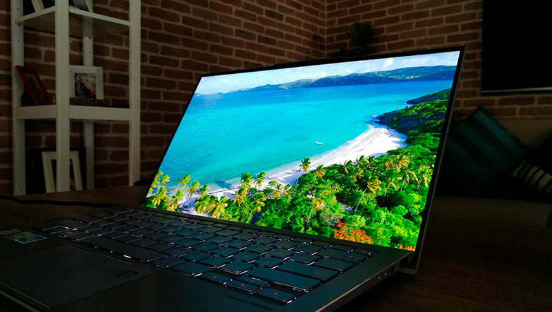 Дисплей ZenBook S13 UX 392