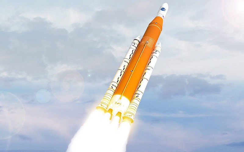 Ракета SLS фото