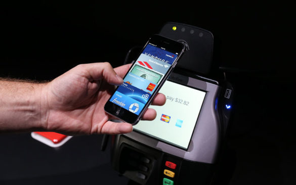 Apple Pay на iPhone фото