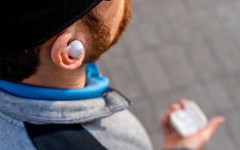 Samsung Galaxy Buds + фото