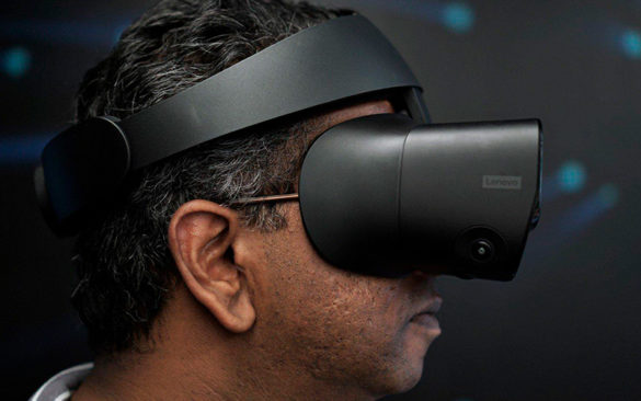 VR шлем на голове